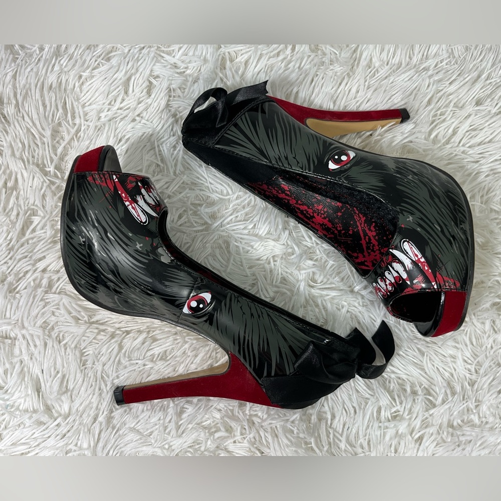 💔SOLD💔IRON FIST Wolf Beater Platform Stiletto Heels Faux Leather Back Bow 5 - Picture 7 of 10